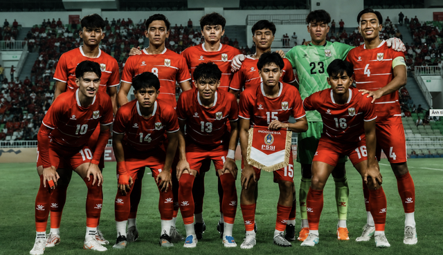 Chủ nhà U.19 Indonesia thua cay đắng U.19 Úc: Mất vé đá chung kết Đông Nam Á- Ảnh 1. Chủ nhà U.19 Indonesia thua cay đắng U.19 Úc: Mất vé đá chung kết Đông Nam Á- Ảnh 1.