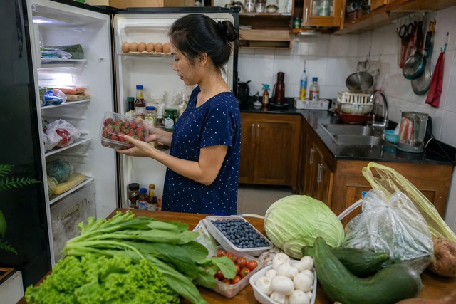 Nhiều người bảo quản sai: Chuy&ecirc;n gia chỉ ra thực phẩm cần để trong tủ lạnh - Ảnh 1.