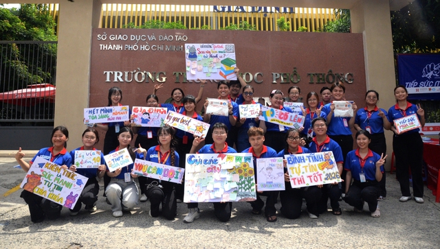 Thí sinh thi tốt nghiệp THPT mơ trở thành tỉ phú, cưới vợ đẹp... - Ảnh 2.