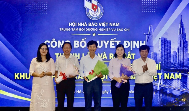 Ra mắt câu lạc bộ Giảng viên báo chí Hội Nhà báo Việt Nam - Ảnh 1.