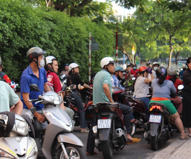 Mẹ học hết lớp 8 mong con đậu đại học ngành trí tuệ nhân tạo - Ảnh 8.