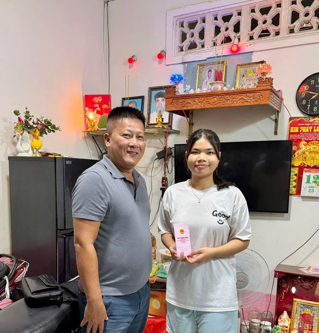 Tấm lòng của nhà bảo trợ dành cho trẻ mồ côi dự thi tốt nghiệp THPT- Ảnh 2. Tấm lòng của nhà bảo trợ dành cho trẻ mồ côi dự thi tốt nghiệp THPT- Ảnh 2.