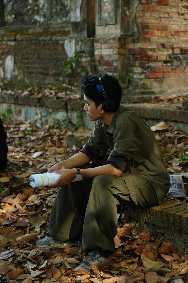 Đạo diễn ‘Lầu chú Hỏa’ tiết lộ lý do làm phim kinh dị 'nặng đô'
- Ảnh 1. Đạo diễn ‘Lầu chú Hỏa’ tiết lộ lý do làm phim kinh dị 'nặng đô'
- Ảnh 1.