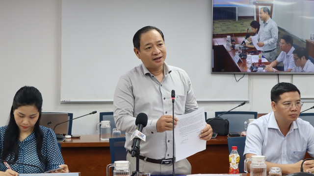 Người dân lúng túng ở nút giao nhiều tầng, TP.HCM tính làm video hướng dẫn - Ảnh 2.