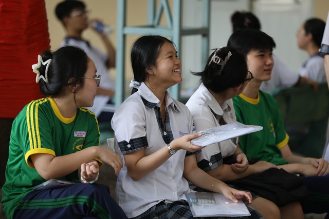 Thi tốt nghiệp THPT 2026: Đề chính thức môn GD kinh tế và pháp luật - Ảnh 5.