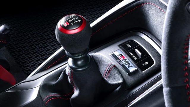 Xe số sàn vẫn chưa đến ngày tàn- Ảnh 1.