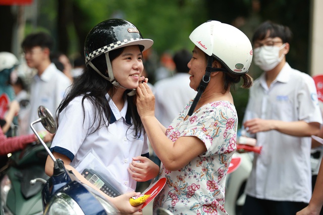 Thi tốt nghiệp THPT 2026: Sẽ có nhiều điểm 10 môn toán - Ảnh 1.