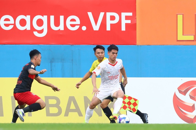 Ninh B&igrave;nh &lsquo;v&ugrave;i dập&rsquo; Thể C&ocirc;ng Viettel, HLV Chu Đ&igrave;nh Nghi&ecirc;m qu&aacute; m&aacute;t tay: Xứng đ&aacute;ng v&agrave;o chung kết C&uacute;p quốc gia- Ảnh 4.