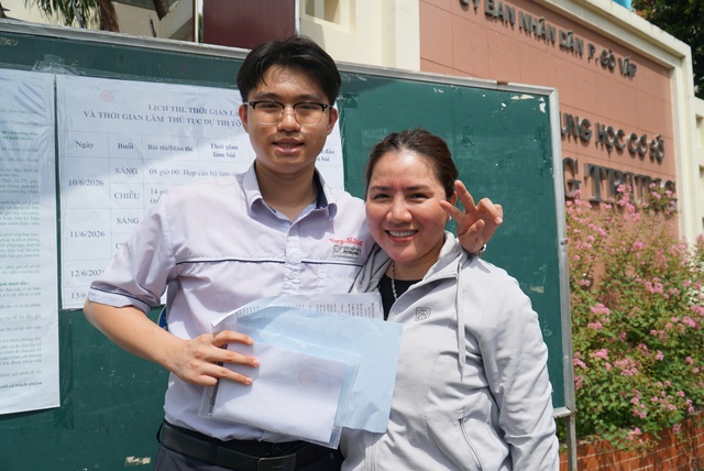 Thí sinh đánh giá đề thi văn năm nay...không quá khó - Ảnh 3.