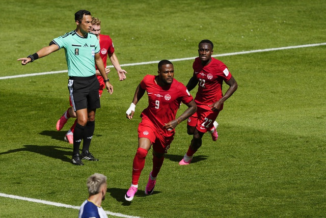 Chủ nhà Canada chơi cực hay, giành điểm số lịch sử tại World Cup: Bosnia & Herzegovina hòa đau đớn- Ảnh 2. Chủ nhà Canada chơi cực hay, giành điểm số lịch sử tại World Cup: Bosnia & Herzegovina hòa đau đớn- Ảnh 2.