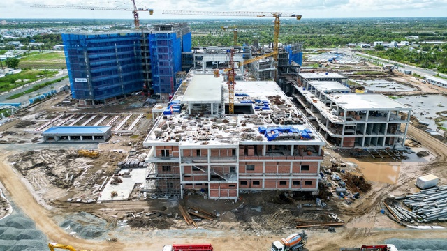 Gói thầu 755 tỉ đồng Bệnh viện đa khoa Cà Mau thi công thế nào?- Ảnh 1. Gói thầu 755 tỉ đồng Bệnh viện đa khoa Cà Mau thi công thế nào?- Ảnh 1.