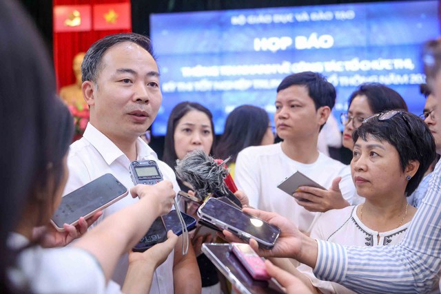 Thi tốt nghiệp THPT 2026: Bộ GD-ĐT giải thích về đề thi gây tranh luận - Ảnh 1.
