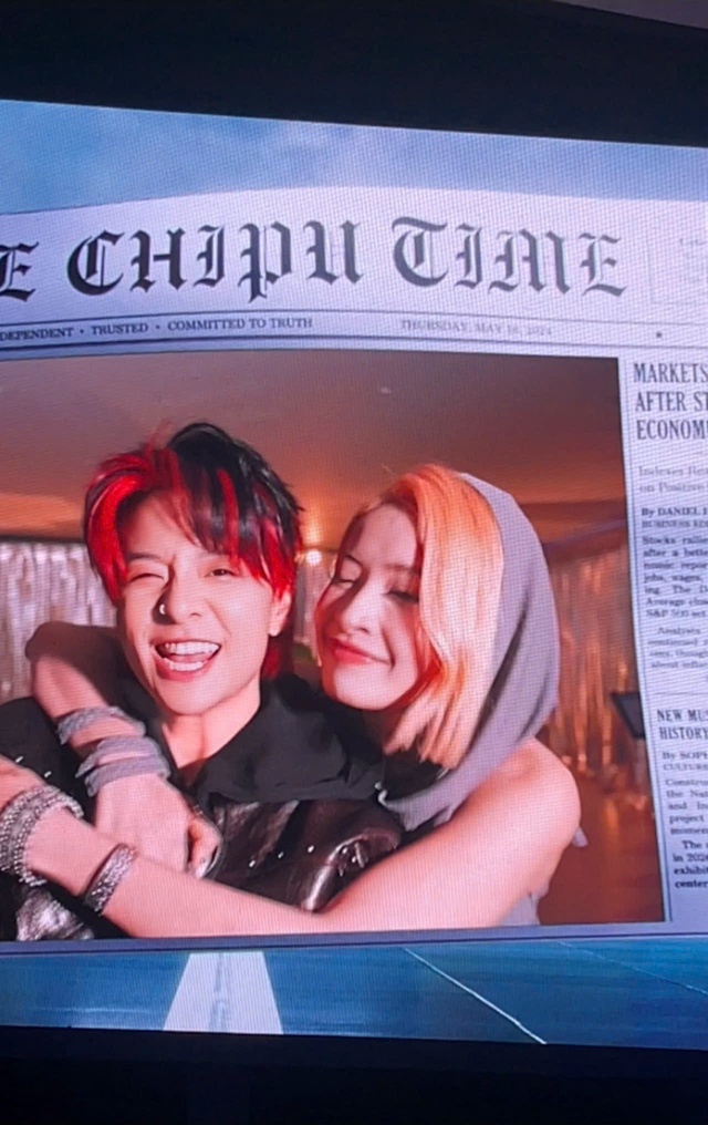 Amber Liu đến Việt Nam ủng hộ Chi Pu, khoảnh khắc th&acirc;n mật g&acirc;y ch&uacute; &yacute;- Ảnh 3.