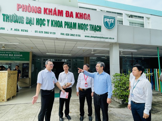 TP.HCM tìm thêm đất công dôi dư để giảm quá tải bệnh viện - Ảnh 1.