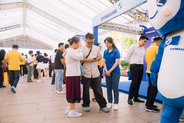 Eximbank cung cấp giải pháp số hóa quản lý dòng tiền cho hộ kinh doanh - Ảnh 3.