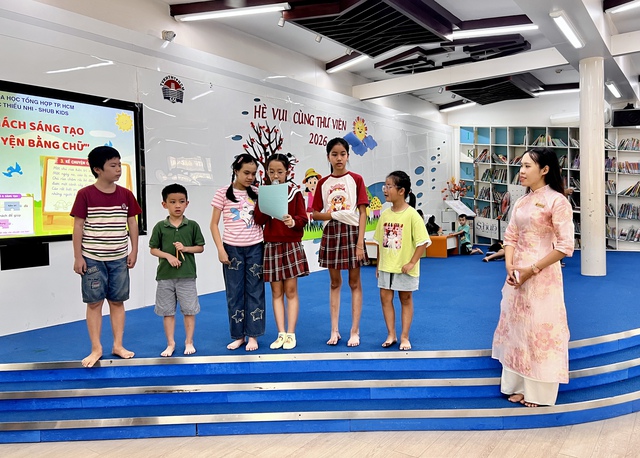 Hoạt động hè miễn phí cho trẻ ở TP.HCM: Trẻ yêu sách hơn khi đến nơi này - Ảnh 2.
