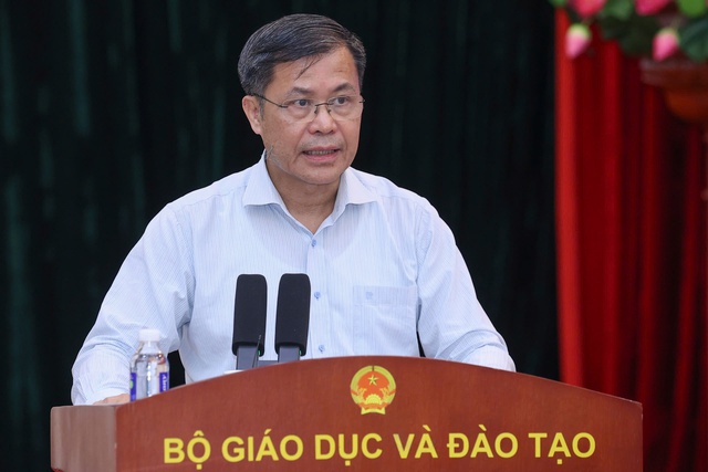 Số thí sinh bị đình chỉ thi tăng mạnh, chủ yếu do mang điện thoại - Ảnh 1. Số thí sinh bị đình chỉ thi tăng mạnh, chủ yếu do mang điện thoại - Ảnh 1.