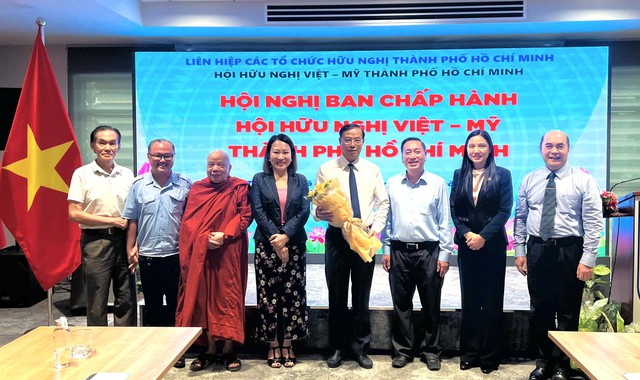 Trung tướng L&ecirc; Hồng Nam l&agrave;m Chủ tịch Hội Hữu nghị Việt Nam - Th&aacute;i Lan TP.HCM- Ảnh 2.