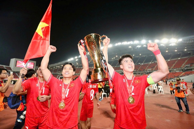 Lộ diện kênh phát độc quyền AFF Cup 2026 và Ngoại hạng Anh 2026 - 2027, khán giả Việt Nam quá vui- Ảnh 3. Lộ diện kênh phát độc quyền AFF Cup 2026 và Ngoại hạng Anh 2026 - 2027, khán giả Việt Nam quá vui- Ảnh 3.