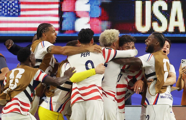 World Cup 2026: Thắng đậm Paraguay 4-1, chủ nh&agrave; Mỹ rộng cửa đi tiếp- Ảnh 1.