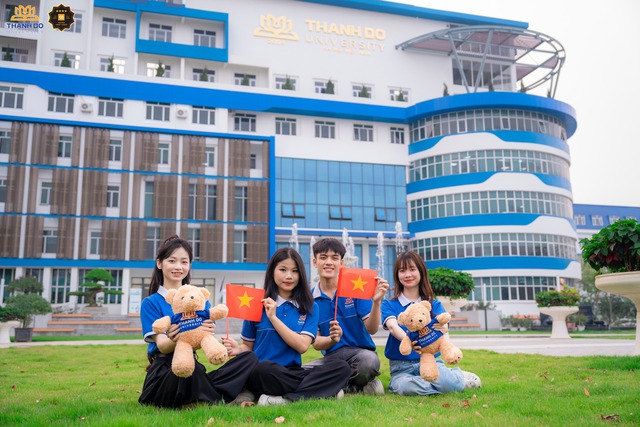 Thanh xuân rực rỡ tại TDD: Nơi gọt giũa cái tôi, khơi mở ‘nghệ thuật sống’- Ảnh 1. Thanh xuân rực rỡ tại TDD: Nơi gọt giũa cái tôi, khơi mở ‘nghệ thuật sống’- Ảnh 1.