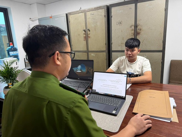 Bắt giam người đàn ông chém vợ và mẹ vợ- Ảnh 1. Bắt giam người đàn ông chém vợ và mẹ vợ- Ảnh 1.