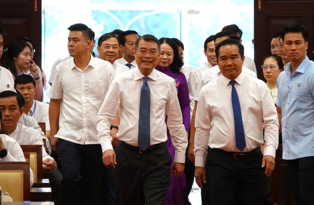 Thủ tướng Lê Minh Hưng dự lễ phát động thi đua tại TP.HCM- Ảnh 1. Thủ tướng Lê Minh Hưng dự lễ phát động thi đua tại TP.HCM- Ảnh 1.