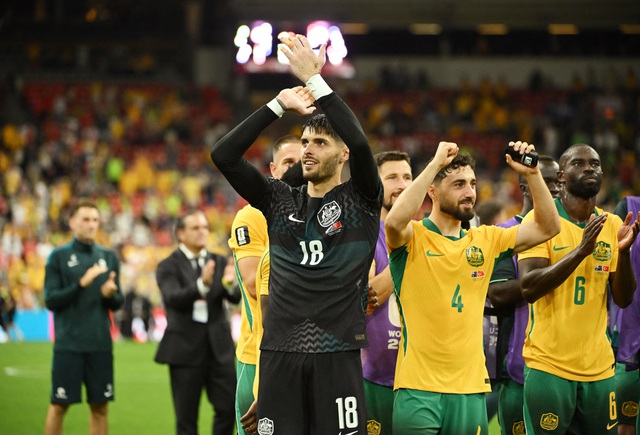 HLV đội tuyển &Uacute;c n&oacute;i hay kh&ocirc;ng thể tả sau địa chấn đ&aacute;nh bại Thổ Nhĩ Kỳ tại World Cup- Ảnh 1.