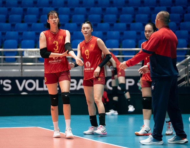 Đòi nợ thành công Kazakhstan, đội tuyển bóng chuyền nữ Việt Nam đoạt hạng ba AVC Cup - Ảnh 1.