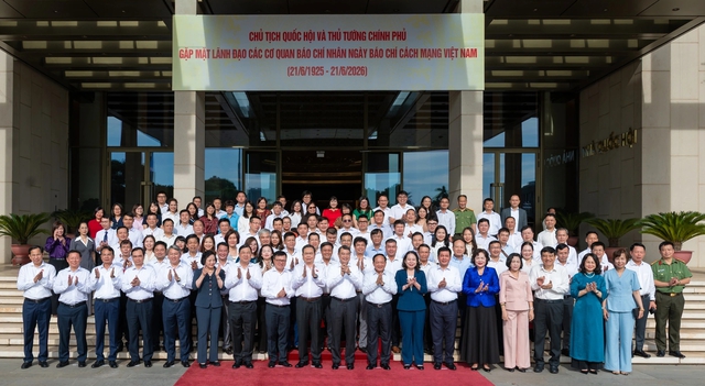 Cuộc gặp mặt đặc biệt của Chủ tịch Quốc hội và Thủ tướng với báo chí - Ảnh 5.