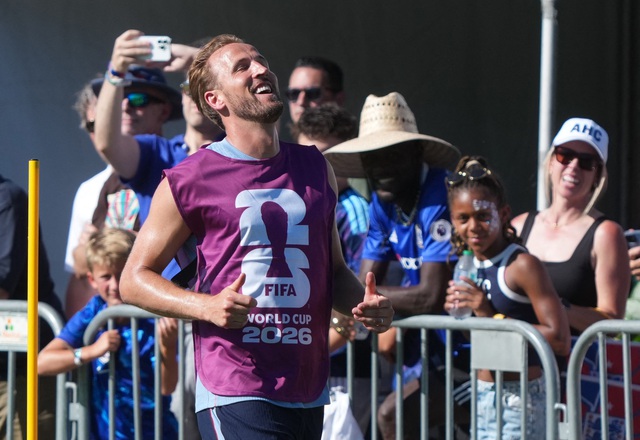 Cảnh sát đã ‘tóm’ được 2 kẻ trộm đồ đội tuyển Anh, giày thêu tên các con Harry Kane còn nguyên- Ảnh 1. Cảnh sát đã ‘tóm’ được 2 kẻ trộm đồ đội tuyển Anh, giày thêu tên các con Harry Kane còn nguyên- Ảnh 1.