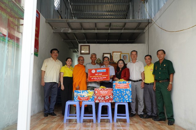 Báo 'Thanh Niên' bàn giao nhà cho hộ dân đồng bào Khmer khó khăn  - Ảnh 2.