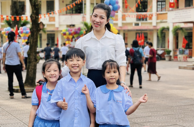 'Sao bố chưa từng đưa con đi khai giảng?' - Ảnh 2.