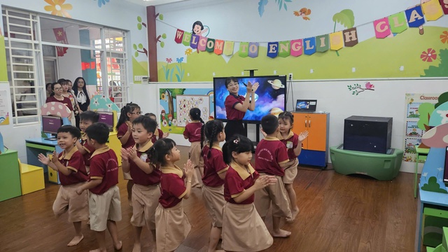 Nghề giáo viên mầm non ngày càng đòi hỏi cao - Ảnh 1.