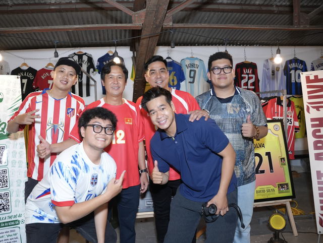 Hai người hùng AFF Cup 2008 ôn lại ký ức, dự đoán nhà vô địch World Cup 2026 - Ảnh 4. Hai người hùng AFF Cup 2008 ôn lại ký ức, dự đoán nhà vô địch World Cup 2026 - Ảnh 4.