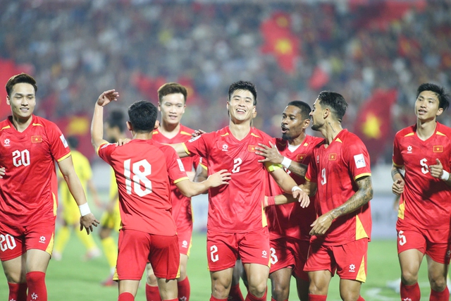 Đội tuyển Việt Nam mang hàng công 'Brazil hóa' cực mạnh đến AFF Cup- Ảnh 2. Đội tuyển Việt Nam mang hàng công 'Brazil hóa' cực mạnh đến AFF Cup- Ảnh 2.
