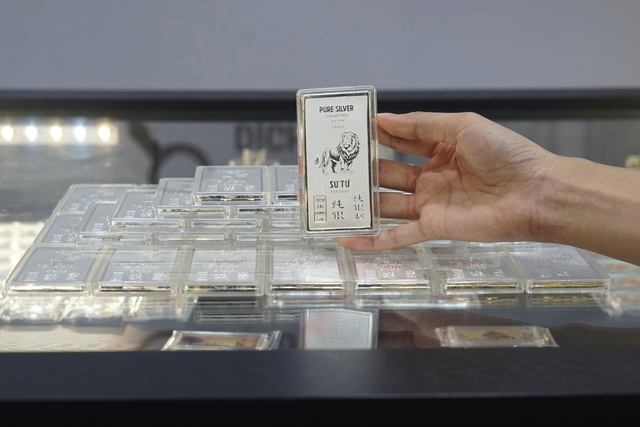 Xung đột Trung Đông kết thúc, giá vàng, bạc sẽ ra sao?- Ảnh 1. Xung đột Trung Đông kết thúc, giá vàng, bạc sẽ ra sao?- Ảnh 1.