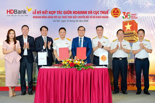 HDBank đồng hành cùng Cục Thuế thúc đẩy chuyển đổi số hộ kinh doanh - Ảnh 1. HDBank đồng hành cùng Cục Thuế thúc đẩy chuyển đổi số hộ kinh doanh - Ảnh 1.