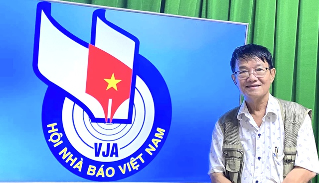  Năng lượng sống với tinh thần 'nến cong lửa thẳng' - Ảnh 2.