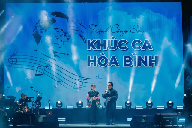 Nghệ sĩ saxophone Trần Mạnh Tuấn cùng nhiều ca sĩ biểu diễn tại đêm nhạc Trịnh- Ảnh 2. Nghệ sĩ saxophone Trần Mạnh Tuấn cùng nhiều ca sĩ biểu diễn tại đêm nhạc Trịnh- Ảnh 2.