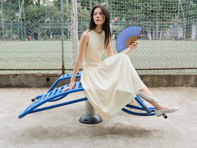 5 món đồ thời trang tối giản giúp nàng mặc đẹp cả tuần không chán- Ảnh 1. 5 món đồ thời trang tối giản giúp nàng mặc đẹp cả tuần không chán- Ảnh 1.