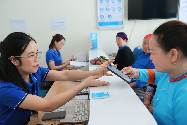 Từ hôm nay 15.6, nhà mạng khóa SIM chưa xác thực sinh trắc học - Ảnh 1.