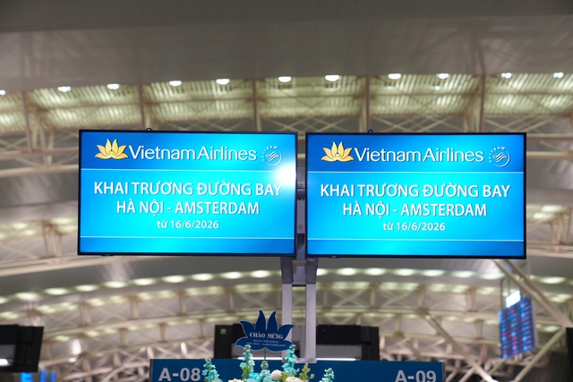 Vietnam Airlines chính thức khai thác đường bay thẳng Hà Nội - Amsterdam - Ảnh 1.