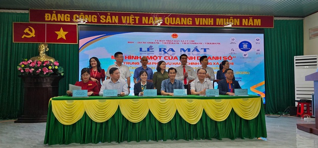 Xã Củ Chi ra mắt mô hình "Một cửa kinh doanh số" hỗ trợ người dân - Ảnh 1.