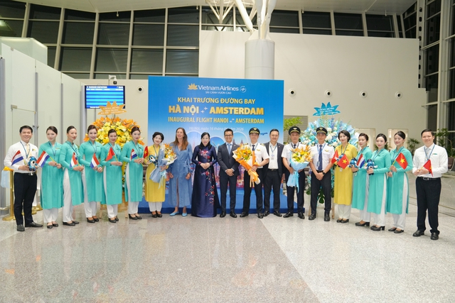 Vietnam Airlines chính thức khai thác đường bay thẳng Hà Nội - Amsterdam - Ảnh 2.