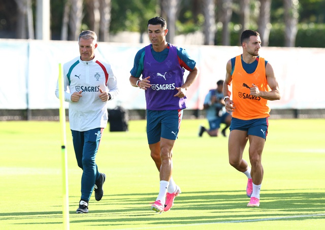 HLV Roberto Martinez chia tay đội tuyển Bồ Đào Nha sau World Cup 2026- Ảnh 2. HLV Roberto Martinez chia tay đội tuyển Bồ Đào Nha sau World Cup 2026- Ảnh 2.