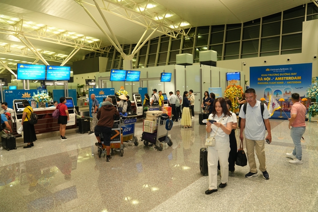 Vietnam Airlines chính thức khai thác đường bay thẳng Hà Nội - Amsterdam - Ảnh 5.