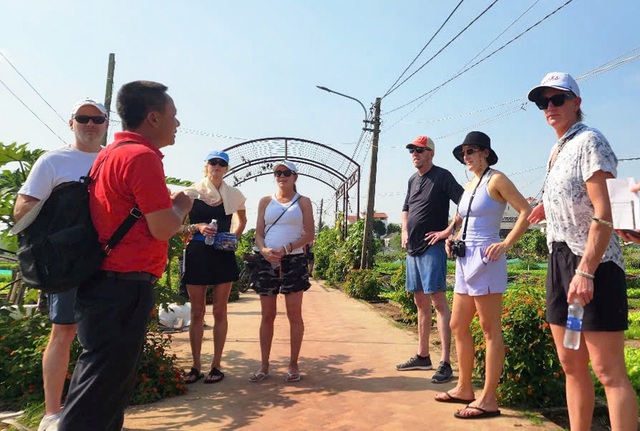 Những 'đại sứ' du lịch ch&acirc;n đất - Ảnh 6.