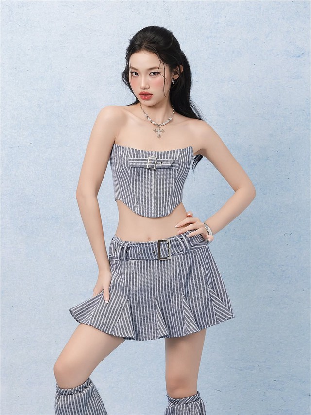 Bí quyết mặc áo crop top tôn dáng, giúp nàng tự tin hơn mỗi ngày- Ảnh 4. Bí quyết mặc áo crop top tôn dáng, giúp nàng tự tin hơn mỗi ngày- Ảnh 4.
