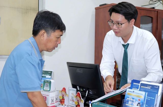 Xã Củ Chi ra mắt mô hình "Một cửa kinh doanh số" hỗ trợ người dân - Ảnh 3.